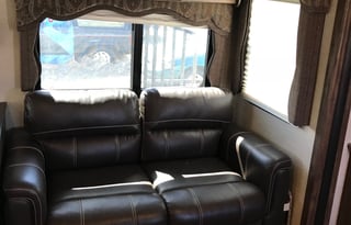 2015 Keystone RV Cougar 31SQBWE