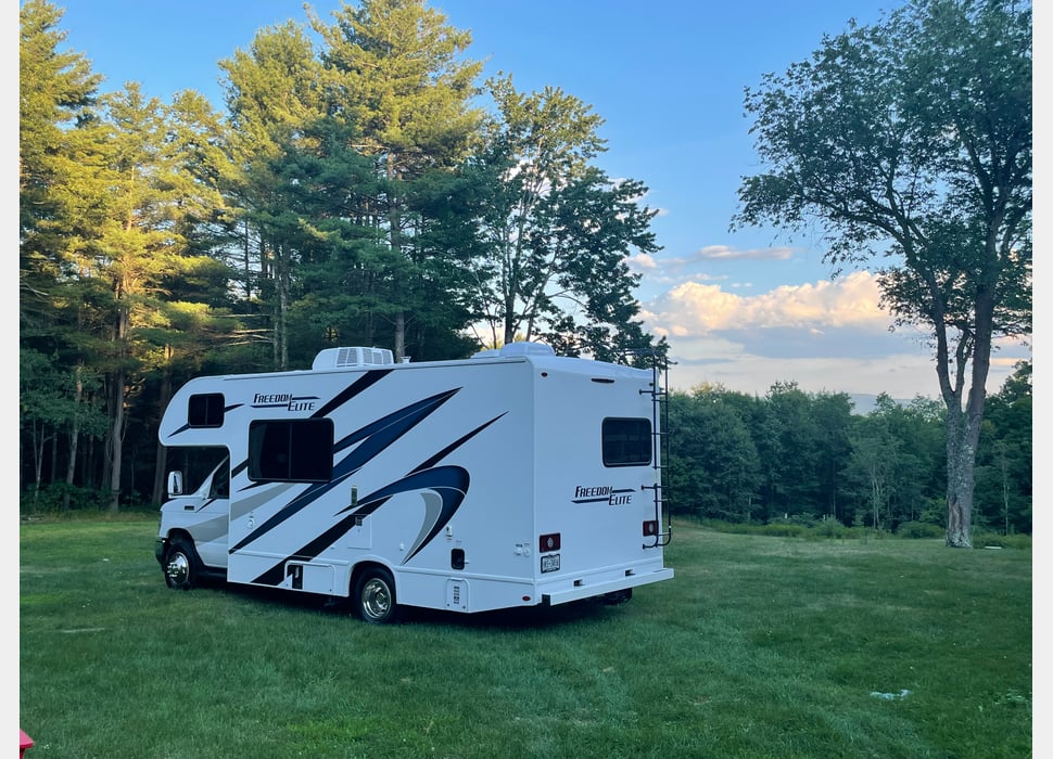Class C Motor Home rentals in Saugerties