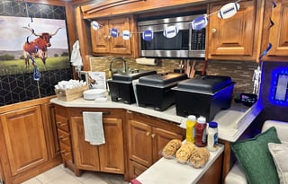Luxury Motor Coach | Delivery Avail | F1 • SXSW