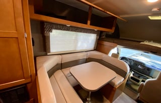 Beautiful Winnebago Minnie Winnie 22feet