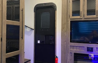 Two Bed/bathroom 5th Wheel w/ Bunkhouse