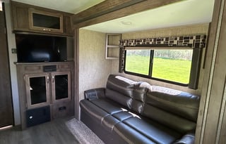 2018 Dutchmen RV Coleman Light 1805RB