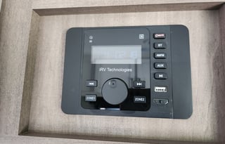 TWO HEARTS, ONE CAMPER: MOUNTAIN VIEWS