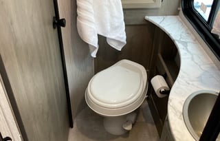 Movin & Groovin 2022 Coachmen RV Freelander