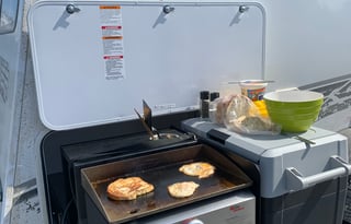 2022 inTech RV Sol Horizon