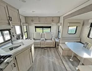 Coachmen RV Catalina Summit Series 8 231MKS