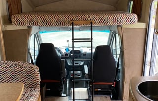 Abbey73 Adventure Winnebago View 23J Sleeps 5