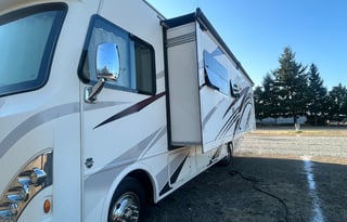 Georgia, our 2018 Thor Motor Coach ACE 29.3