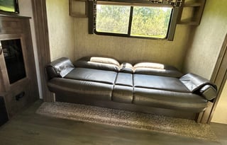 2018 Dutchmen RV Coleman Light 1805RB