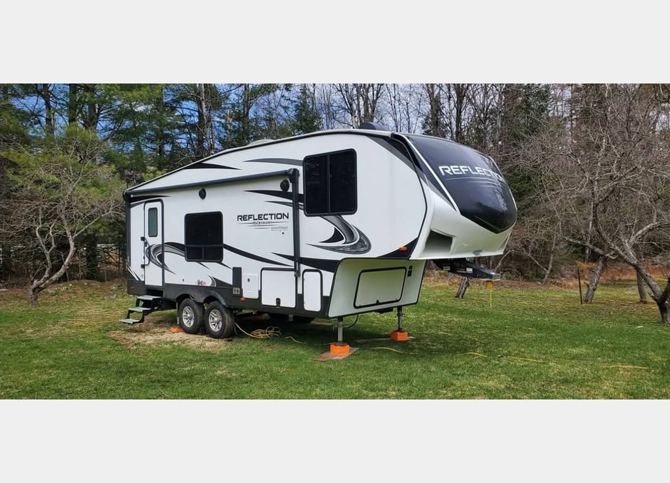Fifth Wheel rentals in Nottingham