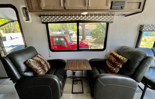 2021 Coleman 30ft Toy Hauler 5475 lbs dry weight