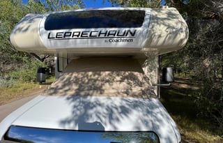 BEAUTIFUL/COMFORTABLE RV ~FULLY STOCKED ~SLEEPS 8