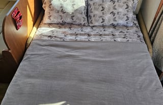 The Happy Camper (Sleeps 7 with 4 Fun Beds)