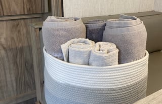 2022 Palomino Sleeps 5 With Bunk Beds & Solar!