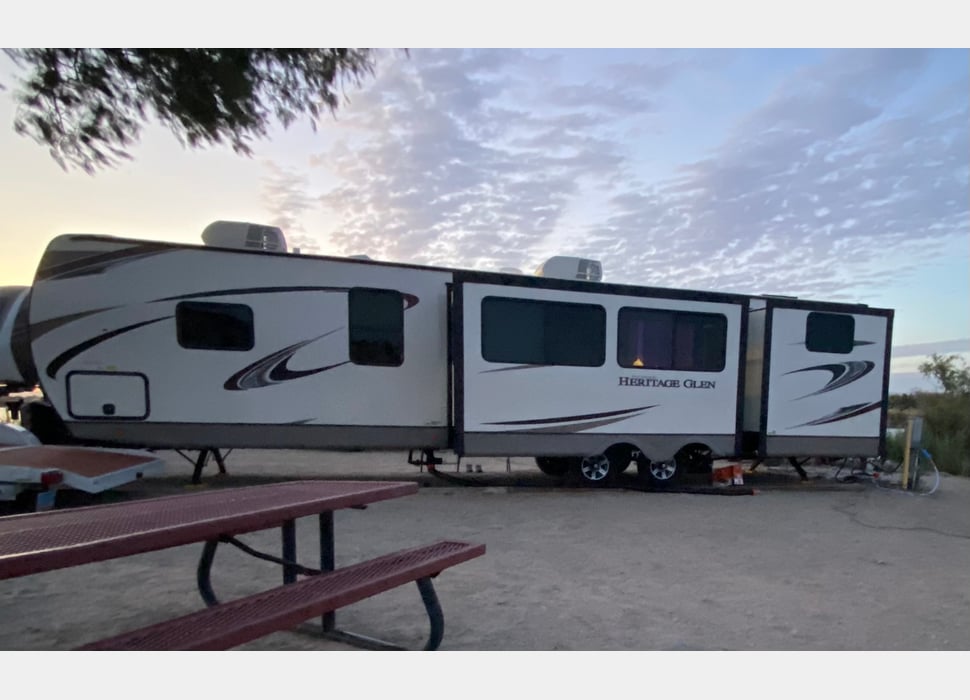 Travel Trailer rentals in Las Vegas