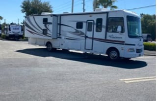 2011 Coachmen RV Mirada 34BH