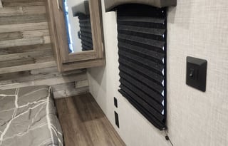 2021 CrossRoads RV Zinger Lite