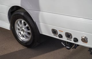 LUXURY 10 passengers VAN w TV, Kitchenette, Toilet