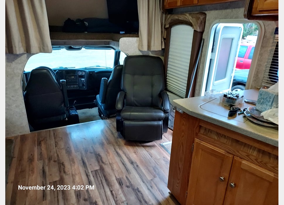 Class C Motor Home rentals in Palm Springs