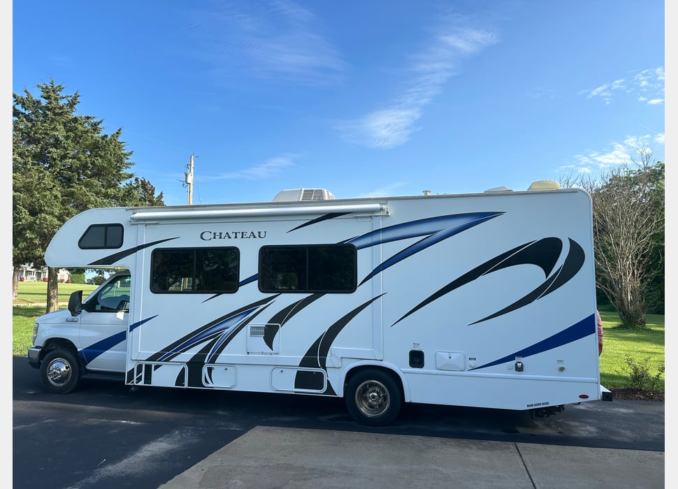 Class C Motor Home rentals in Hillsboro