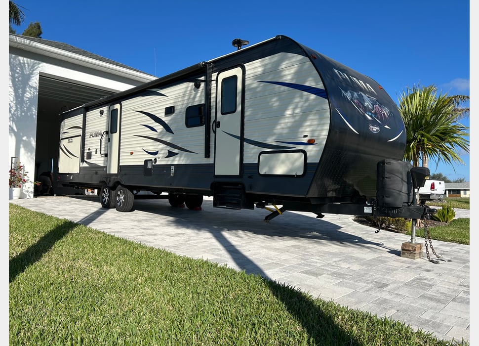 Travel Trailer rentals in Tampa