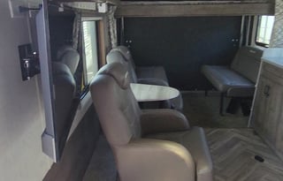 2021 Stealth Trailers Foreat River 31ft