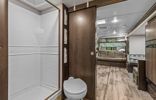 AMAZING BUNKHOUSE CAMPER!