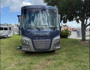 Winnebago Adventurer 36Z