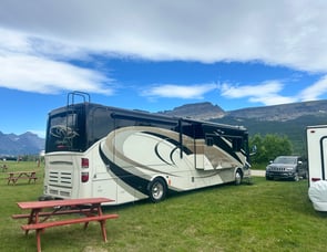 Tiffin Allegro Bus QXP