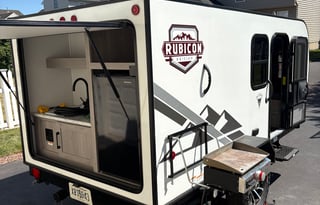 Rick’s Off-Grid-Rated Rubicon