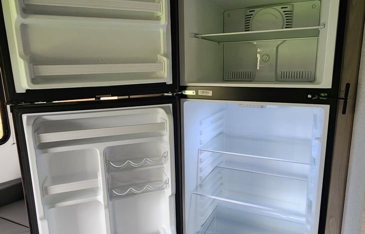 10 cu.ft. refrigerator and freezer