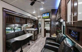 Hunt’s Hideaway RV Rental