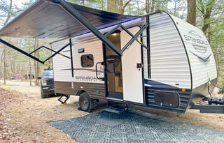 *New Camper Special* Easy to tow!