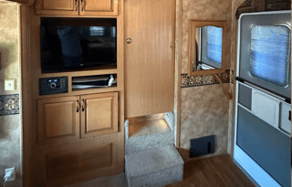 Island Oasis by Get Lost RV Rentals, LLC