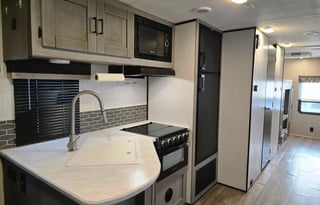 Family Friendly 2021 Heartland Mallard- Sleeps 8