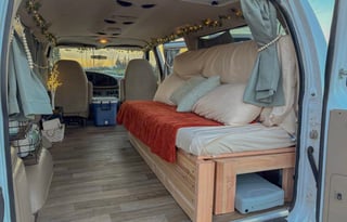 Rainforest Roamer - Cozy Cabin On Wheels