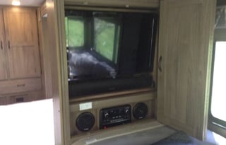 25' Coachmen Prism: Mercedes Sprinter w Full-Slide