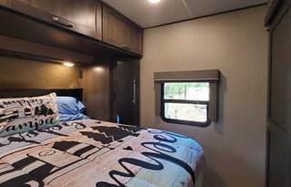 Our B E A Utiful Blue Pearl Reflection