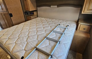 2015 Thor Motor Coach Windsport 32N