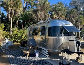 Airstream RV Caravel 22FB