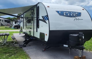 “Summit Escape" Salem Cruise Lite GBWI-2357