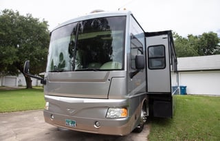 2007 Fleetwood RV Bounder Diesel 38V