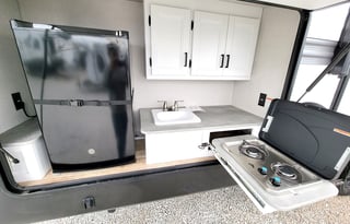Z RV Adventure "MOON"