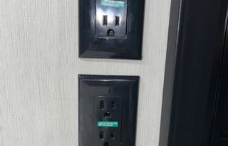 2025 Grey Wolf Fully Loaded & Pets Friendly