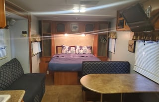 2011 Coachmen RV Freedom Express LTZ 232RBS