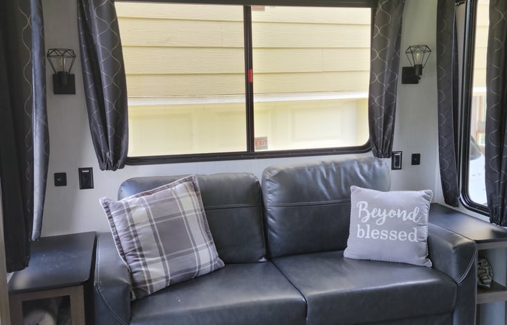 Living room pull out couch bed