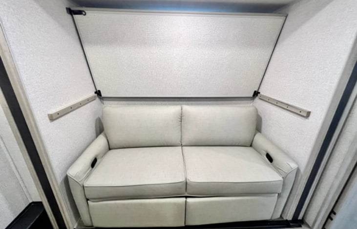 2nd room sofa/recliner that sleeps 2