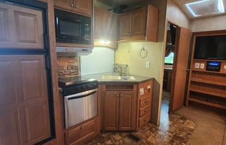 2010 Bunkhouse with 4 beds, sleeps 5-7 people