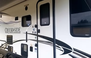 Creek Side Family Memory Maker