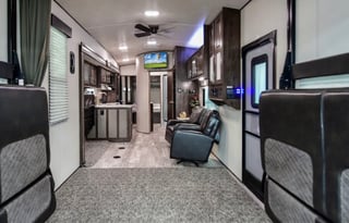 Hunt’s Hideaway RV Rental